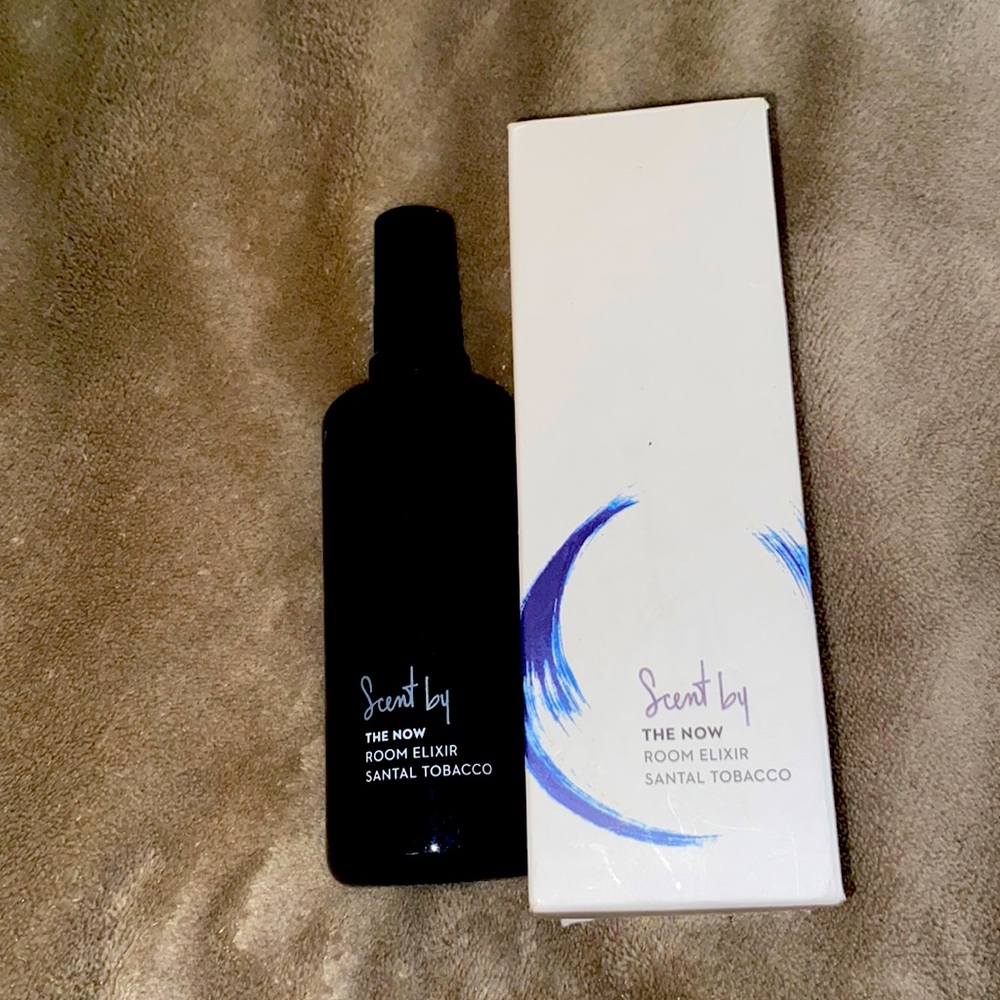 SCENT BY THE NOW SANTAL TOBACCO ROOM ELIXIR
